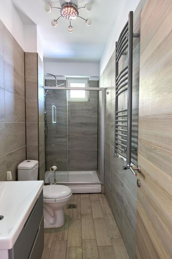 Glamour Red Apartment 22 In Spa Pool Resort Mamaia Eksteriør billede